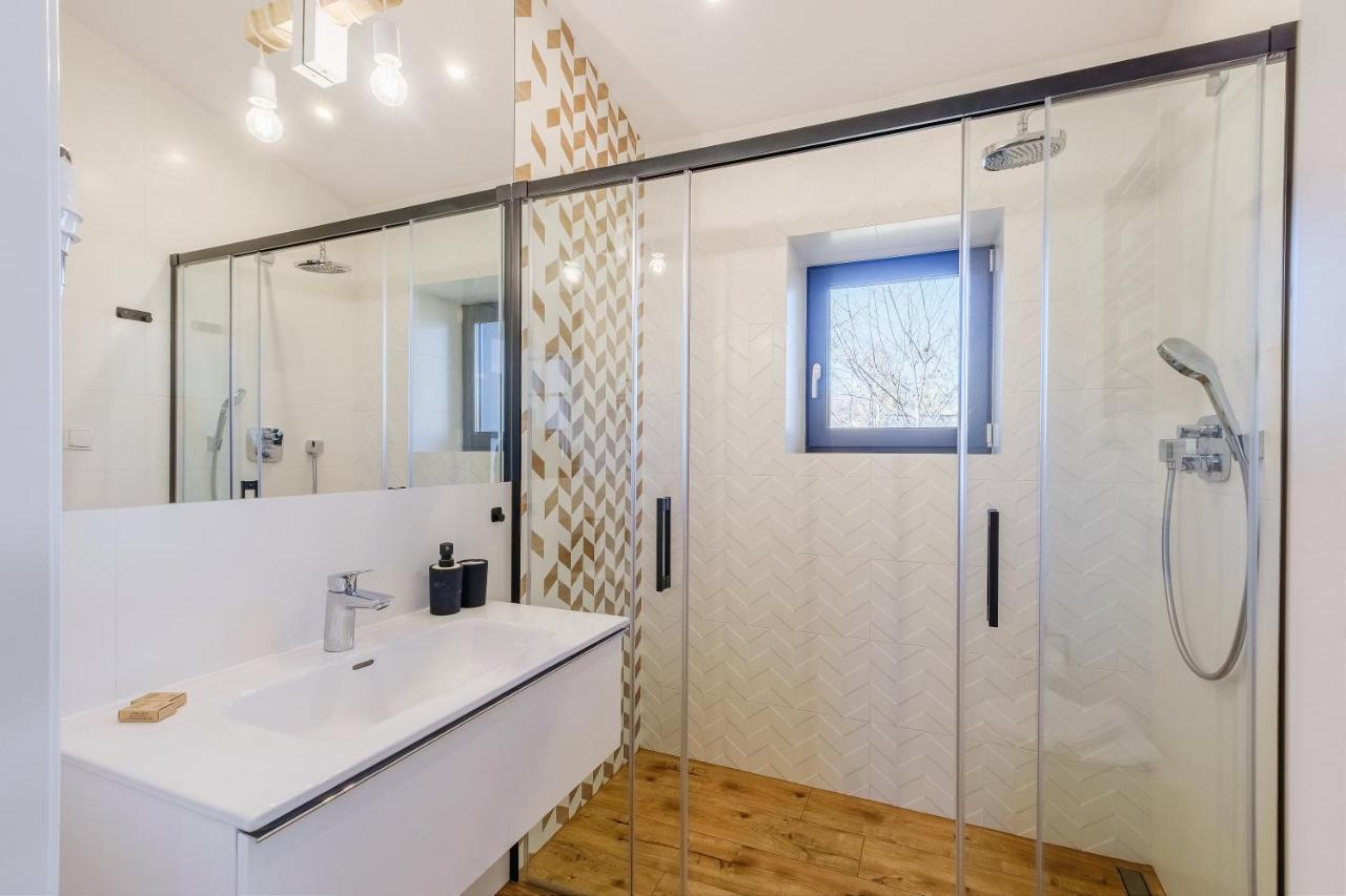 Rezydencja Ornak 5 - Stylowe Apartamenty Z Balkonami I Jacuzzi, 5 Min Pieszo Do Krupowek, Izby Podhalanskie Zakopane Bagian luar foto