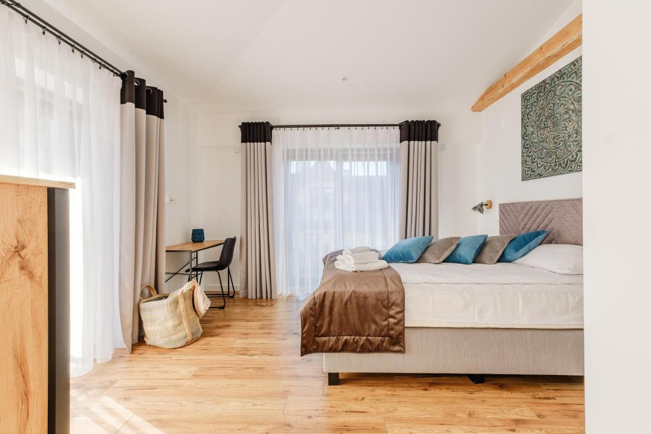 Rezydencja Ornak 5 - Stylowe Apartamenty Z Balkonami I Jacuzzi, 5 Min Pieszo Do Krupowek, Izby Podhalanskie Zakopane Bagian luar foto