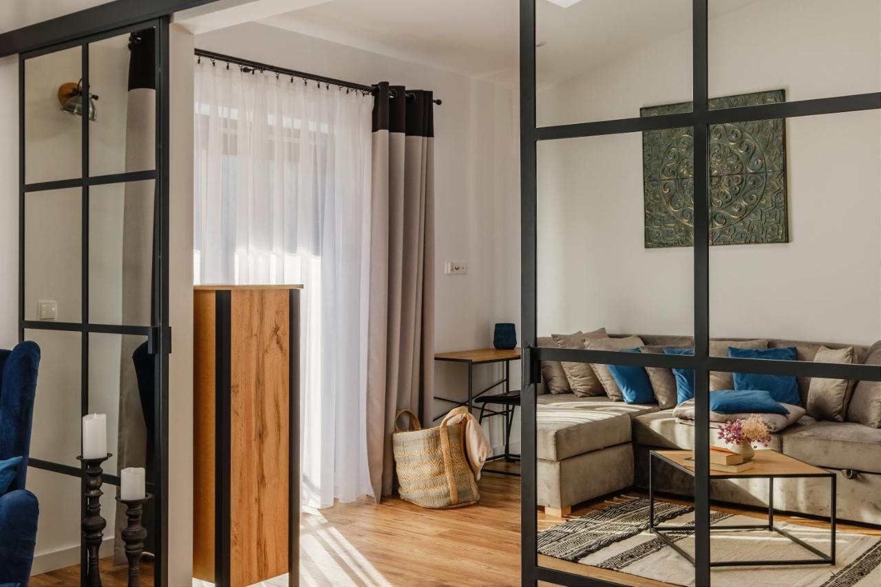 Rezydencja Ornak 5 - Stylowe Apartamenty Z Balkonami I Jacuzzi, 5 Min Pieszo Do Krupowek, Izby Podhalanskie Zakopane Bagian luar foto