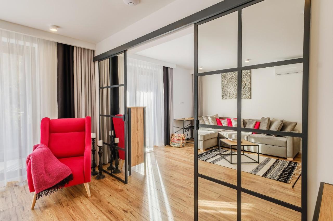 Rezydencja Ornak 5 - Stylowe Apartamenty Z Balkonami I Jacuzzi, 5 Min Pieszo Do Krupowek, Izby Podhalanskie Zakopane Bagian luar foto