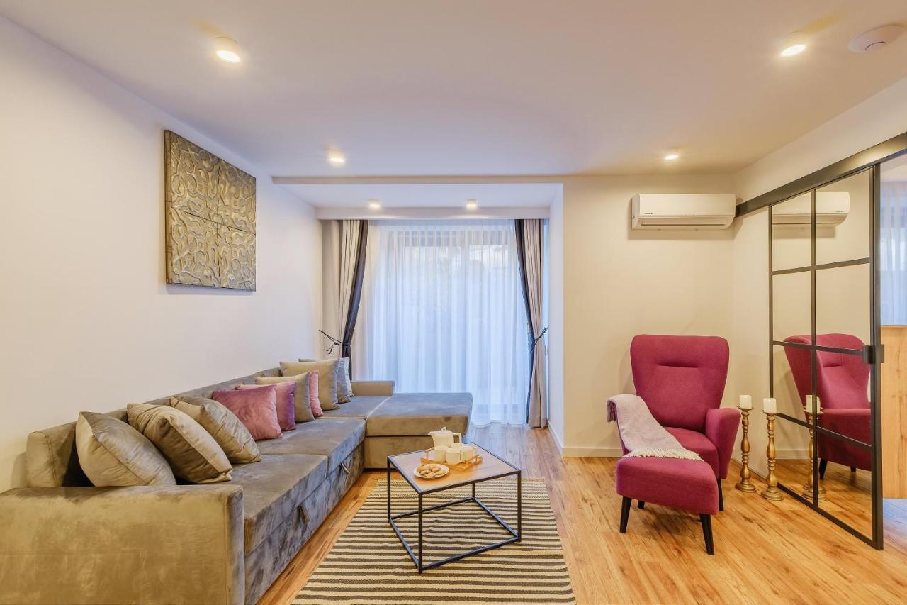 Rezydencja Ornak 5 - Stylowe Apartamenty Z Balkonami I Jacuzzi, 5 Min Pieszo Do Krupowek, Izby Podhalanskie Zakopane Bagian luar foto